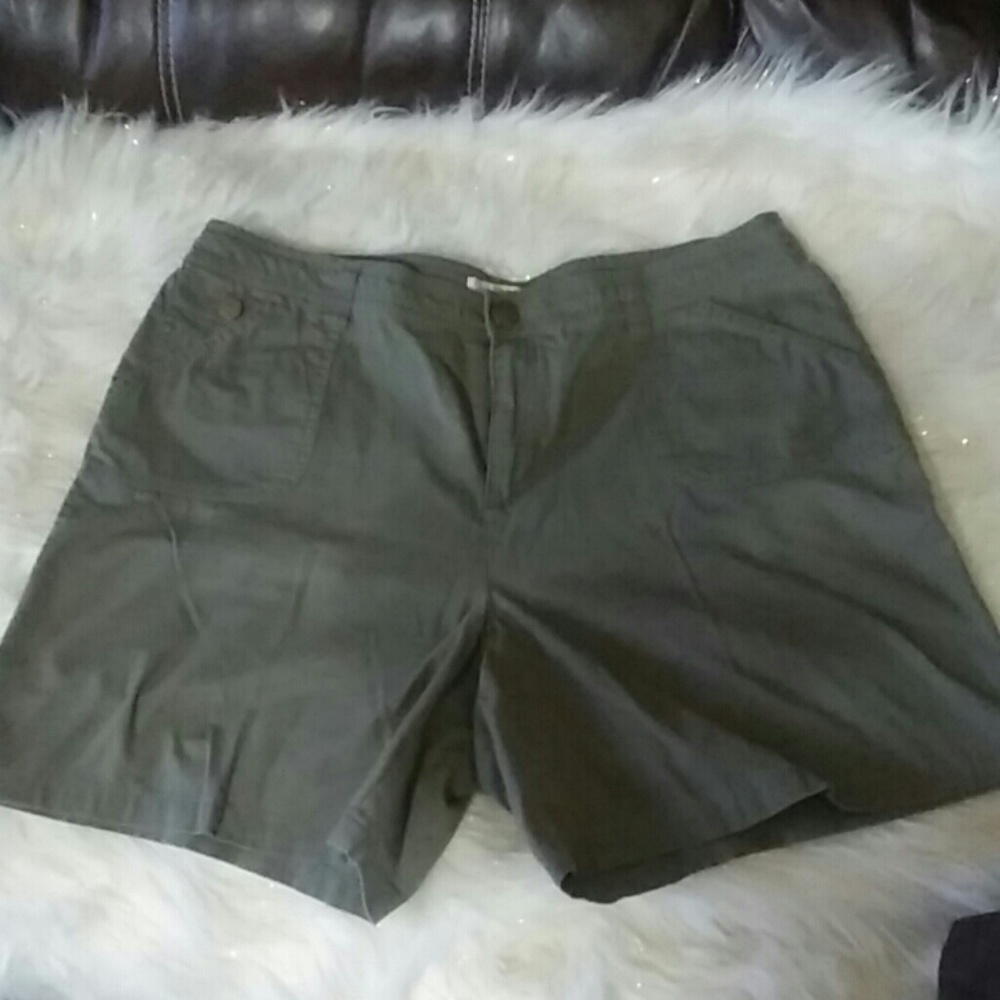 🌷4/$25🌷Christopher and Banks shorts